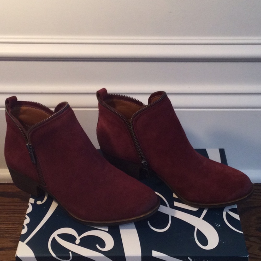 Lucky Brand | Bartalino Ruby Wine, Oiled Suede